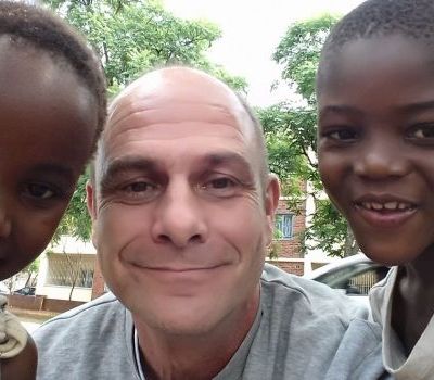 Mark-Nicholson-Missionary-to-Zimbabwe-570x350